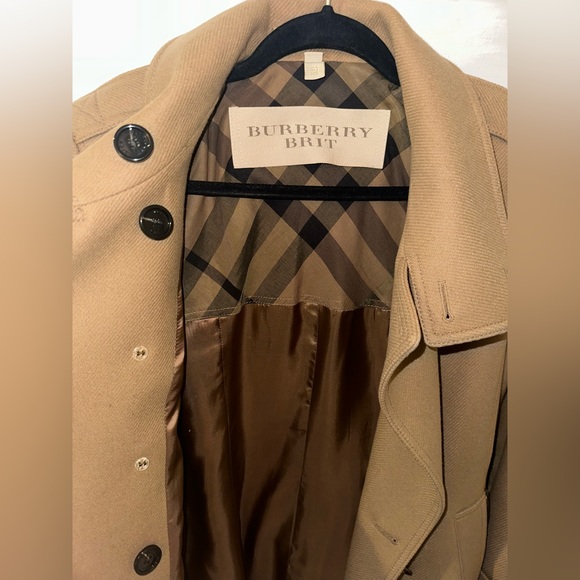 Burberry Kensington Double-Breasted Cashmere Trench Coat - Picture 10 of 10